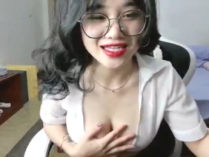 Sexquaylen ly ly na na livestream show lồn vú đẹp